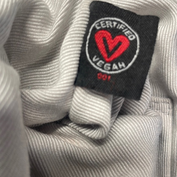 Urban expressions silver clutch evening bag Crossbody chain strap clasp closure - Picture 7 of 7